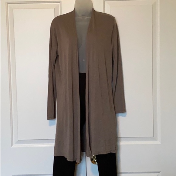 Skinnytees Long Cardigan. - Picture 3 of 4